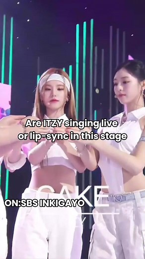Are ITZY singing live or lip-sync in this stage #itzy #cake #perfomance