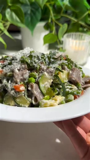 🥦🍝 Veggie-packed, creamy and cheesy. Pasta Primavera With Sautéed Vegetables is my favorite way to use up whatever is hiding in the back of the produce drawer and get the kids excited about veggies. 💛 Comment RECIPE and I’ll DM it to you! RECIPE ⬇️ Ingredients • 8 ounces whole wheat pasta, any cut is my go to but we were gifted this cute buckwheat pasta) • 2 tablespoons extra virgin olive oil, divided • 2 cloves garlic, minced • 1 bell pepper, seeded and diced • 1 medium zucchini, thinly slic