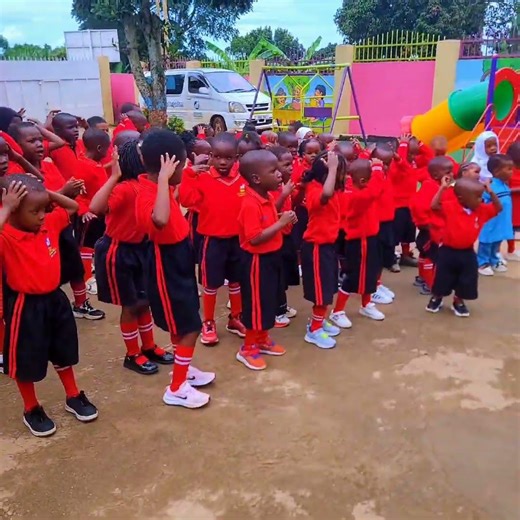Che Che Kule Fun Time ......Toddlers Singing, Dancing & Playing Together