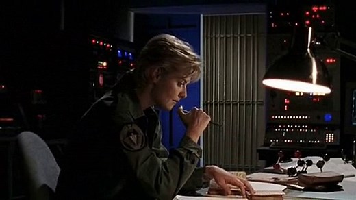 Stargate Sg-1 S03E11 Past And Present