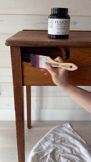 #furnituremakeover #furniturepainting #fusionmineralpaint #paintingtip #furnitureflip #paintedfurniture #upcyclefurniture
