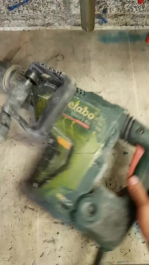 A brushless metabo hammer. Just a lead needed on this one. if had a few of these in for repair, but in fairness of never seen any motor problems with them. #metabo #metabohammer #metabotools #brushless | Newman