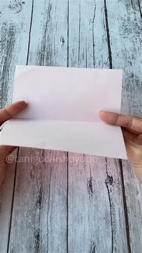 Natalie king on Instagram: "#diy #howto #tutorials #diycrafts #paperflower #お花 #flower #作り方 #ペーパーフラワー #バラ"