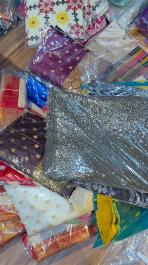 6.3K views · 27 reactions | Festive collection live Durga pujo special stock .. @1.30 pm. #LiveSessionAlert #gadwalireelsvideo #mangalgiri #GajjiSilk | Shimontini | Facebook