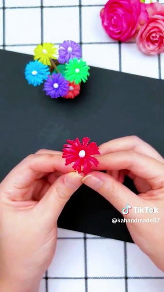 Handmade Bloom: Create Your Own Floral Art