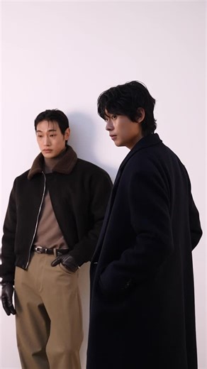바우로(BOWLOW) / 백두진 on Instagram: "BOWLOW 25FW behind the scene Details define silhouette #BOWLOW#25FW"