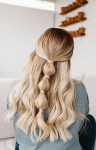 Jess Oakes on Instagram: "First day of a week of hair tutorials for us ladies this time!! This is the easiest hairstyle, takes like 3 minutes and looks cute and like you spent a whole lot of time getting ready. 😉 You’re Welcome. Shop products: (Affiliate links) Elastics: https://rstyle.me/+xhgyAjcmiPEzwm_bVCVcaA Comb: https://rstyle.me/+GAUjCaTbRF8ZOUAuKK1K4g Hairspray: https://rstyle.me/+Nf0gU1kRhZqkAlvxNf7OZQ #hairtutorial #igtv #hair #hairstyle"