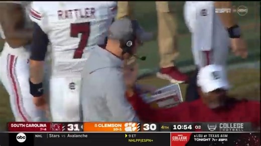 Mitch Jeter 35 yard field goal (31-30 Gamecocks 🐔) • • • • #SpursUp #Gamecocks #GoCocks #SpursUp🤙 #USC #SouthCarolina #CarolinaGameCocks #CFB #CollegeFootball #NCAA #SEC #Explore #ExplorePage #CollegeFootball25 #FYP #Football #Podcast #Overtime | 1801 Media