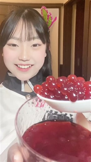鬼滅の刃、ぶどう味のポッピングボバ、楽しいつぶつぶお菓子 #sorts #cosplay #funny