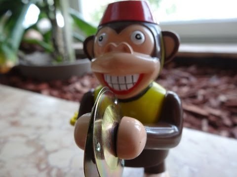 "Wind-up monkey with a cymbal" ...who needs the Duracell bunny ;-)