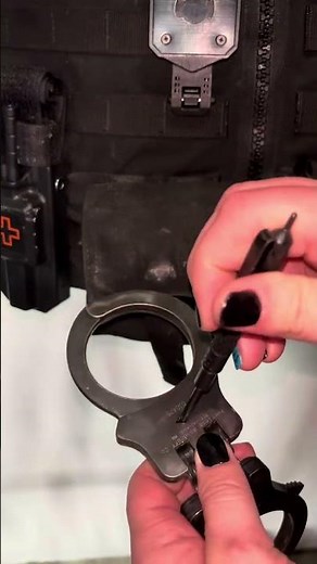 Handcuff key test: Zak Tool ZT101 in real use