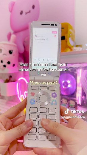How to Type on a Flip Phone: Slow-mo Demo with Samsung Galaxy Folder 2