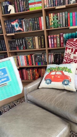POV: you're opening up your first OUABC Young Adult book box 😱 Gifts to open as you read plus countless extras, you'll wish you could read every book the Once Upon a Book Club way! | Once Upon a Book Club
