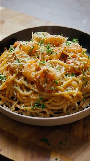 Rich & Creamy Prawn Spaghetti You’ll Love 🍝