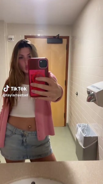 tay (@taylarteetsel)’s videos with original sound - Music guy