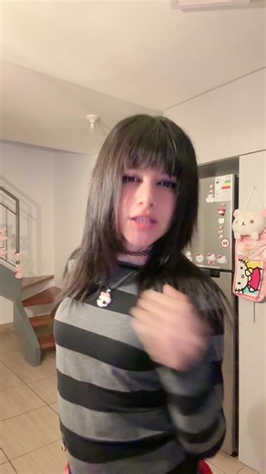 Videos de EmOxita☹👻 (@moxita_core) con “bang the doldrums - #1 fob fan idgaf”