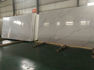 [Hot Item] Cultured Stone Calacatta Series Quartz Stone for Dinner Table