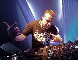 Clive King - DJ, producer