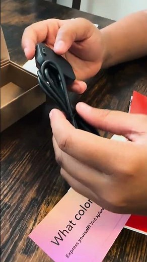 Xplora X6 Play - Marley unboxed a new smart watch and we love it. It makes a great gift for kids.