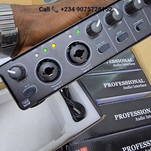 Take your music production to the next level with the U-Phine Rec202 Professional Audio Interface.