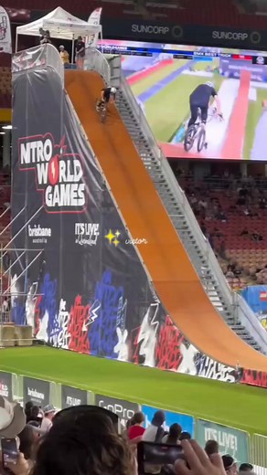 Amazing Stunt ❤️ . . . #goodvibes #performance #love #viralreels #fypシ゚ | Victor Bernard