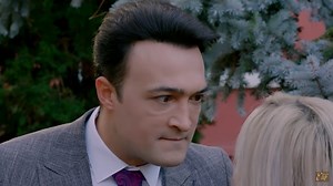 "Elif" odcinek 1044. Mahir próbuje powstrzymać matkę, która chce zrujnować życie Melek. Co zrobi? [STRESZCZENIE ODCINKA]