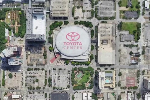 The George R. Brown Convention Center expansion just hit a major milestone — Houston City Council approved $2.3 billion in bonds to move the project into its next phase. Set to reshape downtown and generate more than $20 billion in economic impact over the next 30 years, the project represents a transformative investment in the region’s future. 🌟Learn more about the project: https://ow.ly/1KyC50YesKc | Greater Houston Partnership