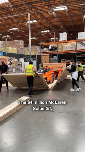 Unboxing The McLaren Solus GT! 😍