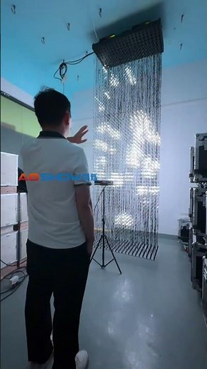 Touchdesigner + Kinect Human hand Interactive Control 3D Particle Volumetric Display LED Cube
