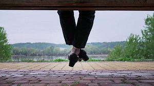 Woman Wiggles Her Legs Legs Woman : vidéo de stock (100 % libre de droit) 1028563562 | Shutterstock