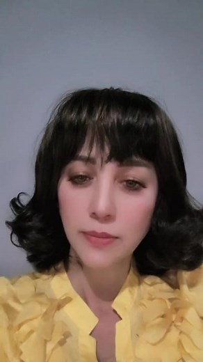 Wavy Hair Styling Tips for Shoulder-Length Hair