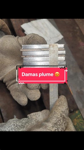 #passion #forgeron #damas voilà mon premier plume en cours de réalisation je surkiff mais c est du tafe !😅❤️❤️❤️