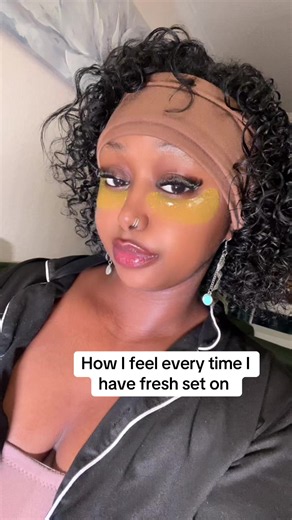 DIY Lash Clusters: How to Apply Lash Extensions at Home