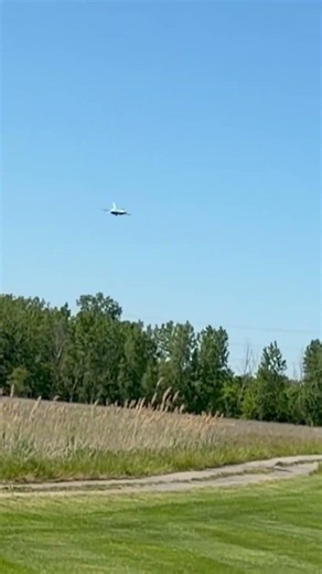 Freewing F 16 90mm Hand Launch and Belly Landing