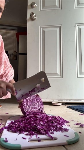 satisfying fresh purple cabbage cutting ASMR video