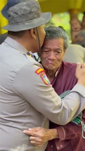 NEVER GET TIRED OF HELPING OUR BROTHERS, THE VICTIMS OF THE SUMATERA FLOODS