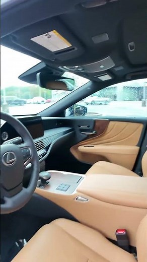 2025 Lexus LS500! The Luxury Sedan You Forgot About!