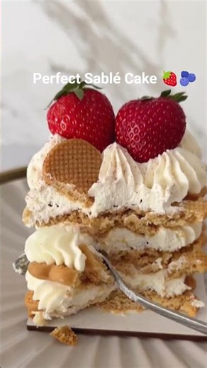 Perfect Sablé Cake with Fresh Berries 🍓🫐