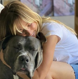 Kaley Cuoco Adopts A New Dog In Response To Her Previous Dog's Passing - Daily Soap Dish