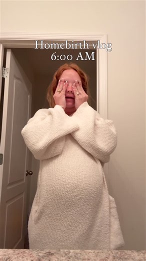 Katelyn Campisi on Instagram: "First homebirth vlog 💖💫🫶 My 2nd unmedicated birth, 1st homebirth. Evelyn’s birth was spiritual, intense, and redeeming. My goal for this pregnancy was to start labor on my own. I had never experienced spontaneous labor before and started to having doubtful thoughts. “Does my body even know how to start labor?” (Yes, of course it does). I had to relinquish all control and just surrender to the process. I put full trust into my body from start to finish and chased