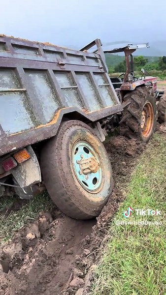 Máy múc đất mạnh mẽ: Khám phá công nghệ mới