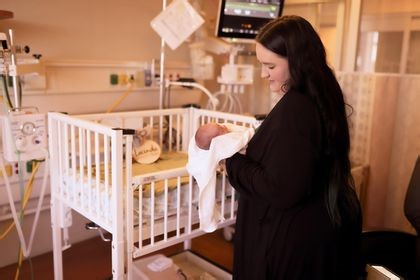 “My parents were told multiple times that I wouldn’t survive. I was baptized in the hospital. They never thought I was coming home. Deb was part of that care that made sure that I got to come home and then someday have three babies of my own. It was really cool to just sit down with Deb." Learn how one mother found out her daughter's NICU nurse also cared for her 28 years earlier: https://bit.ly/3L4YwBE 📷 by: Photography by Erinn | Sanford Health