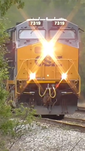 CSX C678 Loaded Coal Train from Lodi, Ohio 5/17/2025 #shorts #csx #train #railroad #coal #coke #csxt