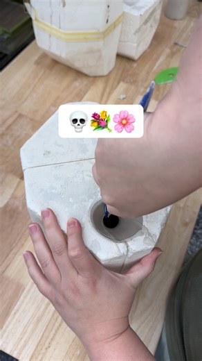 Jessica Bubnich on Instagram: "💀💐🌸 #sunroom_ceramics #slipcast #slipcastceramics #slipcastingprocess #ceramics #halloween2025 #halloweendecor #fblifestyle"