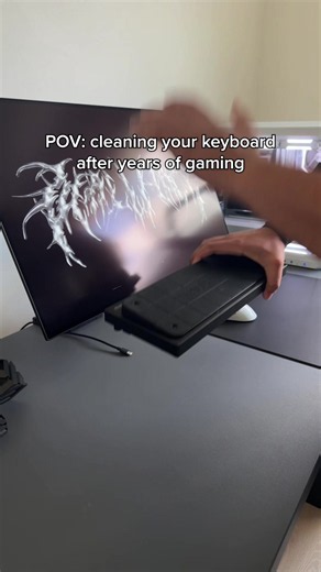 How to Clean a Keyboard: Simple Steps to Get Everything Out