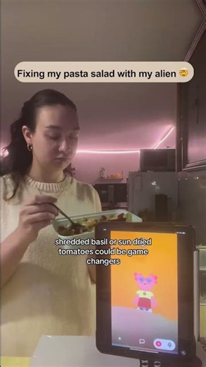 My Alien Helped Fix My Pasta Salad 🤯👽 @TolanWorld