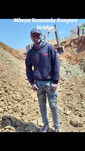 Vision construction #Road #soil #🇹🇿🇹🇿🇹🇿🇹🇿🇹🇿🔥🔥🔥🔥🔥❤❤❤❤