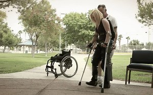 ReWalk-再走一次_ Argo的动力外骨骼技术