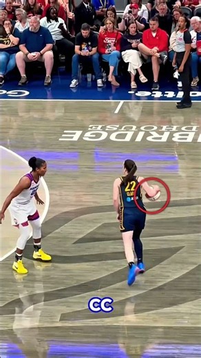 Caitlin Clark's Decoy Move Frees Monique Billings For The Bucket #caitlinclark#womenbasketball#hoops