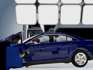 [BCRL] 2012 Ford Taurus（福特 金牛座） 40%正面偏置碰撞